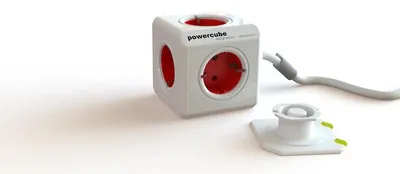 Produktbild von DesignNest PowerCube Extended Rot Mehrfachsteckdose mit 1,5 m Kabel 230 V Schuk