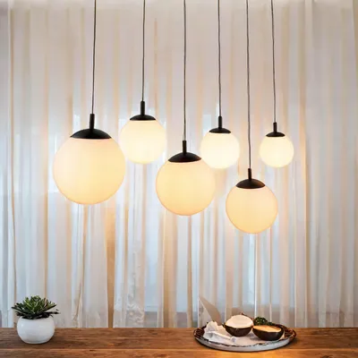 Produktbild von Hängeleuchte Metall Glas H: max. 150 cm Schwarz Weiß E27 Kugelschirm Modern Pendelleuchte