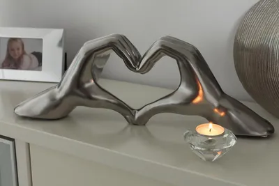 Image de Gilde Dekoobjekt, Herz, "Heart", Händemotiv, Keramik, silberfarben, VE 2, L. 10 cm, B. 45 cm, H. 15 cm 47008 4009079470086