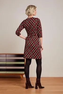 Dailygoods - Damenkleid Stilvolles Design - Jacquard/Jersey - Taillierte Passform - 7/8 Ärmel - Seitliche Eingrifftaschen
