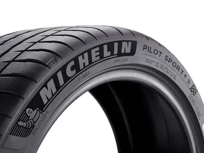 Produktbild von Michelin Sommerreifen motorcycle-tyres Pilot Sport 4S ( 235/40 ZR19 (96Y) XL EV Suitable, mit Felgenschutzleiste (FSL) )