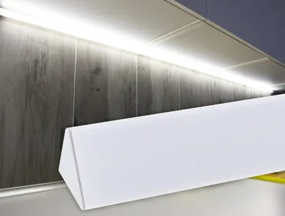 Produktbild von Aufbau Aluminiumprofil 1m 18x18 - silber (Set aus 5 Stück)