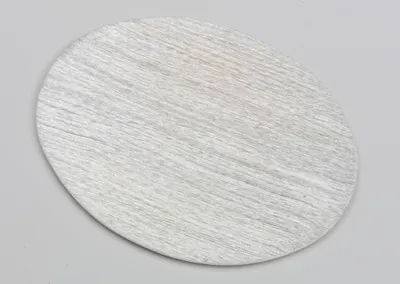 Produktbild von Kerzenteller Flachteller Oval Alu gebürstet silber 13,5 x 10 cm ideal für Ovalkerzen, Ellipsenkerzen, Taufkerzen, Hochzeitskerzen, Trauerkerzen