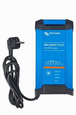 Zdjęcie produktu dla Ładowarka Victron IP22 24/16 (3) Blue Smart do akumulatorów ołowiowych i litowych