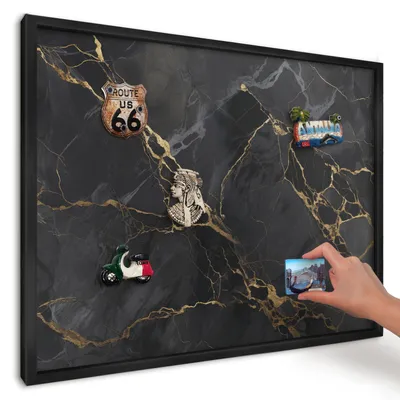 Produktbild von Magnettafel 70x50 cm mit schwarzem Rahmen - Magnetische Metalltafel, Magnetpinnwand zur Wandmontage für Wohnzimmer, Küche, Flur, Kinderzimmer und Büro - Schwarzer Marmor
