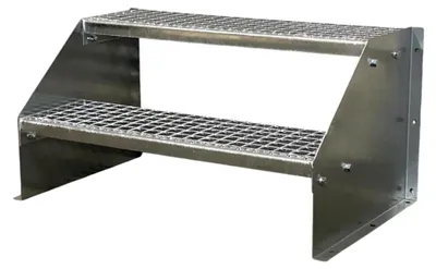 Produktbild von 2 Stufen Standtreppe, Stahltreppe, Breite 110 cm, Höhe 42 cm, Verzinkt, Robuste Außentreppe, Stabile Industrietreppe, Silber, Leiter, Treppe