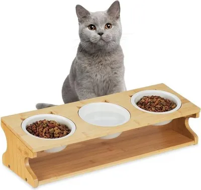 Produktbild von Futterstation für Katzen mit 3 Näpfen