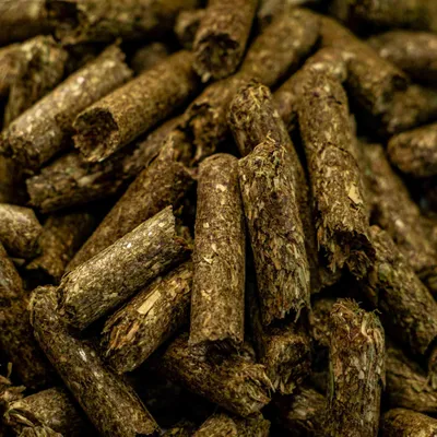 Produktbild von Kräuterheu Pellets Gartenmulch 100% Naturpellets aus Kräuterwiesen Organischer