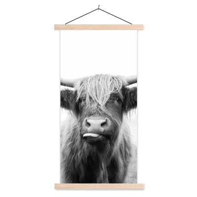 Produktbild von MuchoWow® Textilposter Tiere - Schottischer Highlander - Kuh - Schwarz - Weiß 60x120 cm mit holzfarbenen Rahmen - Holz