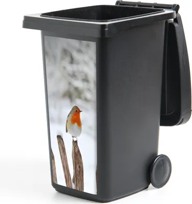 Produktbild von MuchoWow® Mülltonnenaufkleber Vogel - Zaun - Schnee 38x80 cm - Behälteraufkleber - Mülleimer-Aufkleber - Container-Aufkleber
