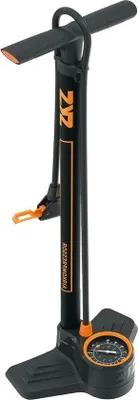 Produktbild von Famanu Fahrradpumpe mit Präzisionsmanometer - Mehrfarbig