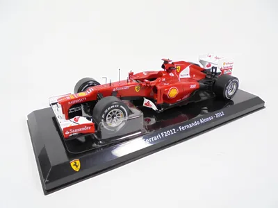 Formel 1 Modellauto Ferrari F2012 Alonso 1:24 Metall rot