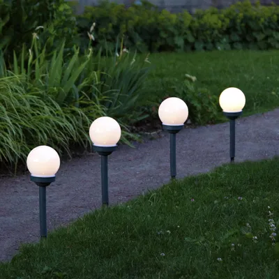 Zdjęcie produktu dla Zestaw 4 lamp ogrodowych Led solarnych Globus