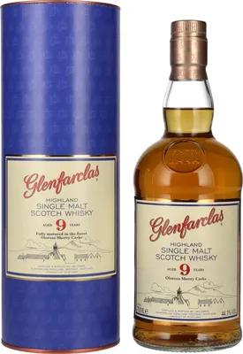 Produktbild von Glenfarclas 9 Years Old Oloroso Sherry Casks Highland Single Malt 44,1% Vol. 0,7l in Geschenkbox
