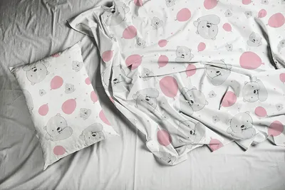 Produktbild von Cichowska for NeedSleep Kinderbettwäsche Kopfkissenbezug aus Baumwolle, (135x200 cm + 80x80 cm, Pink Balloon)