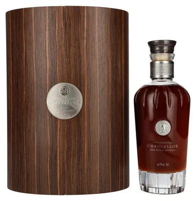 Image de Diplomático CHANCELLOR Ron Extra Antiguo 47% Vol. 0,7l in Holzkiste