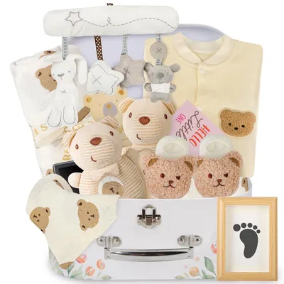 Produktbild von Babygeschenkset mit Body, Socken und Rasselspielzeug