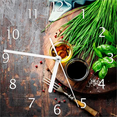 Produktbild von Wallario Design Wanduhr Kräuter, Öle und Gewürze auf einem Holzbrett aus Echtglas, Größe 20 x 20 cm
