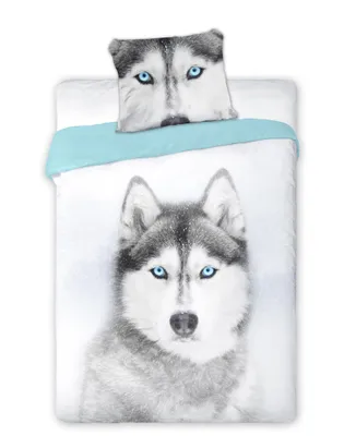 A duvet cover and pillowcase set featuring a close-up image of a husky dog's face.