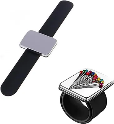 Productafbeelding van Speldenkussen Polsband - Naai Accessoire - Handig Naaien - Sterke Magneet - 24 x 3 cm - Zwart