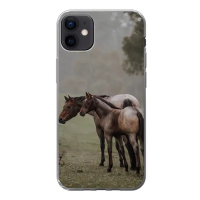 Produktbild von MuchoWow® Handyhülle Schutzhülle Hülle für iPhone 12 mini Pferde - Natur - Nebel Silikon Softcase Handy Hülle - Bild