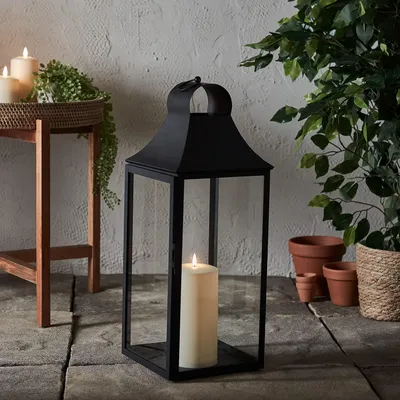 Dekorative Laterne schwarz 59 cm mit LED-Kerze, batteriebetrieben