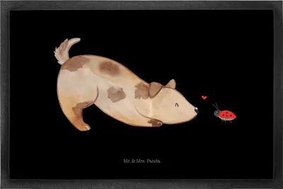Produktbild von Mr. & Mrs. Panda Fußabstreifer Hund Marienkäfer 50 x 75 cm - Schwarz - Geschenk, Mischlingshund, fußmatte, Schmutzmatte, Fussmatte, Sauberlaufmatte, Verspielt, Neugierig