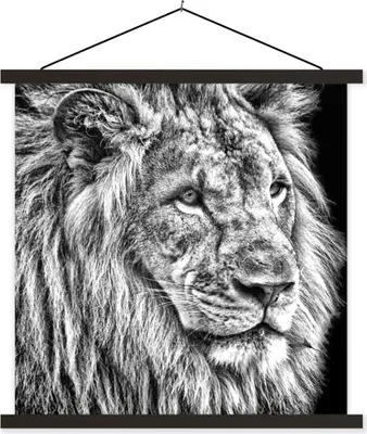 Produktbild von MuchoWow® Textilposter Porträt - Löwe - Schwarz und weiß 90x90 cm mit schwarzem Rahmen - Magnetisches