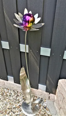 Produktbild von Skulptur Blume Palermo Edelstahl Kugel rainbow poliert 120 cm Dekoration Garten
