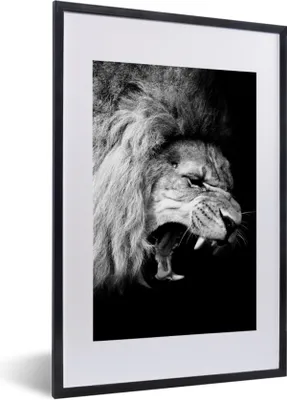 Produktbild von MuchoWow® Gerahmtes Poster Löwe - Porträt - Schwarz - Weiß - Tiere 40x60 cm - Poster mit Schwarzem Bilderrahmen Wandposter Rahmen Foto Bilder - Poster in Rahmen