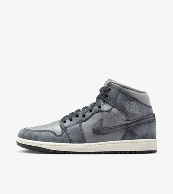 Produktbild von Nike Air Jordan 1 Mid SE "Smoke Grey Off Noir", Grau, Größe: 43
