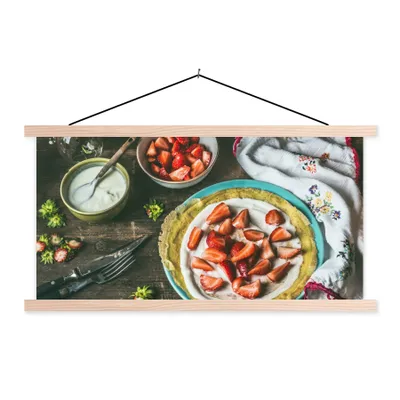 Produktbild von MuchoWow® Textilposter Erdbeere - Rustikal - Obst - Rustikale Blumen 120x60 cm mit holzfarbenen Rahmen - Klemmleiste