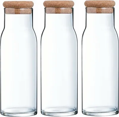 Produktbild von Migros Cucina & Tavola Glaskaraffe mit Korkstopfen für Wasser, Saft, Milch – 1000 ml – 3 Stück