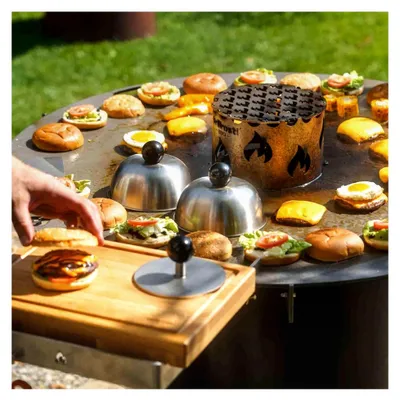 Produktbild von Burgerpresse aus Edelstahl - stabile handgeschweißte Presse für Plancha und Feuerplatte | Patties direkt auf der Feuerplatte