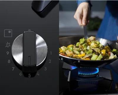Image de Induction/gaz - 2 Induction Bridgeables + 2 Gaz (grilles Fontes) - Noir - Electrolux