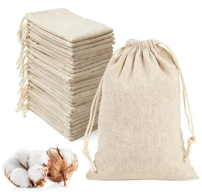 Immagine prodotto di 24 sacchetti di cotone, 18x13 cm, con cordino, ideali per creare calendari dell'Avvento fai-da-te, riutilizzabili per confezionare regali