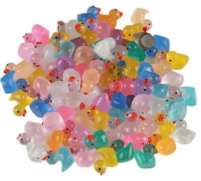 Produktbild von Mini-Entenfiguren – 100 Stück, leuchtende Dekoration für Aquarium und Bad