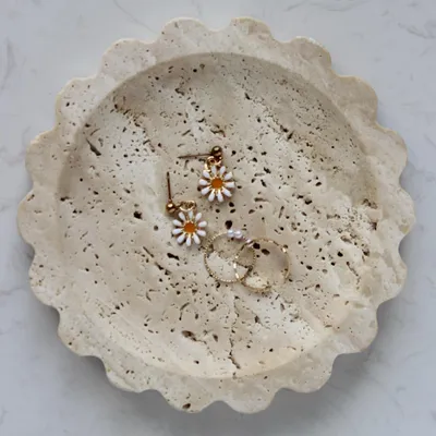 Image de Plateau en marbre naturel de 16 cm pour bijoux