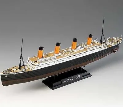 Produktbild von Modellbausatz Schiff 14214 – R.M.S. TITANIC „CENTENARY ANNIVERSARY” MCP (1:700)