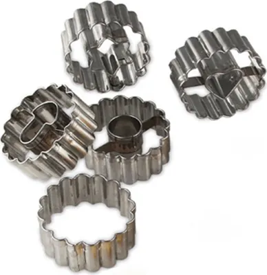 Produktbild von Dr. Oetker 5er Mini-Linzer Ausstecher-Set, Ausstechformen für Weihnachten, Ausstecher für Plätzchen, Kekse und Fondant, vielfältige Motive, Menge: 1 x 5er Set