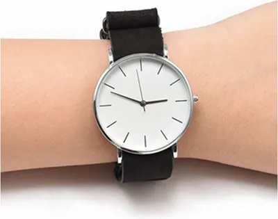 Obrázok produktu pre INF Čierny kožený remienok na hodinky so striebornou prackou 22 mm
