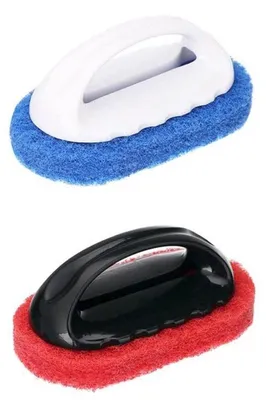 Image de 2 brosses de nettoyage avec manche et éponge abrasive