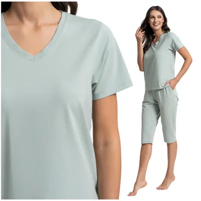 Obrázek produktu pro Dámské pyžamo - kalhoty 3/4, velikost 3XL - krátký rukáv, zelená barva - výstřih do "V"