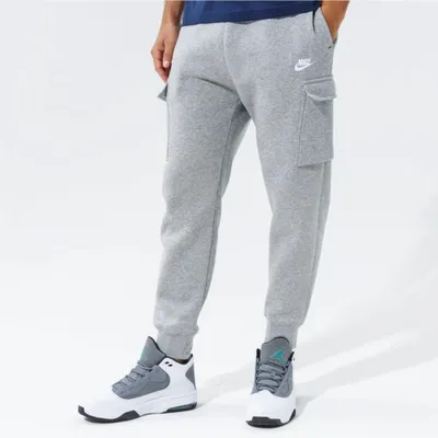 Immagine prodotto di Nike NIKE SPORTSWEAR CLUB FLEECE ME DK GREY HEATHER/MATTE SILVER/W DK GREY HEATHER/MATTE SILVER/W XL