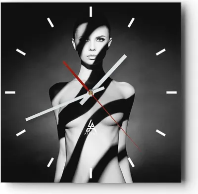 Produktbild von Wanduhr - Quadrat - Glasuhr - Nackt Frau Fotografie - 40x40cm - Schleichendes Uhrwerk - Lautlos - zum Aufhängen bereit - Dekoration Modern - Wanddekoration aus Glas - C3AC40x40-4221