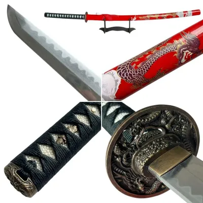 Imagen del producto de Katana de bambú decorativa, color rojo, con dragón y soporte tipo "saya", ideal para anime, cosplay, decoración japonesa y coleccionismo. Artículo de regalo. Código: HK1137WD