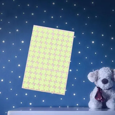 Produktbild von Fluoreszierende Sterne, leuchtende Punkte 96 Selbstklebende Sticker – leuchtende Sterne für Kinderzimmer