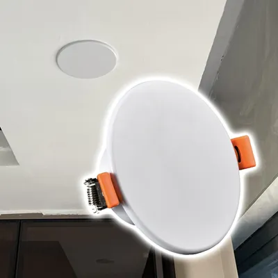 Productafbeelding van Dekselplaat rond - Ø 185 mm - Veerbelaste afdekplaat van ABS - geschikt voor wandopeningen van 126–175 mm - Afdekplaat voor plafond en wand - Wit