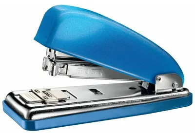 Imagen del producto de Grapadora Petrus 226 WOW, color azul metalizado