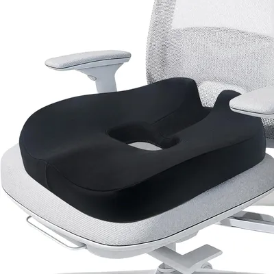 Produktbild von Donut-Kissen – Sitzkissen zur Linderung von Hämorrhoiden- und Steißbeinschmerzen, ergonomisches Memory-Schaum-Kissen für Bürostühle, Autositze und Rollstühle (A-schwarz)